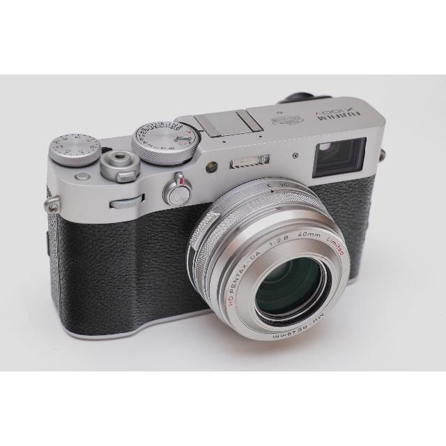 FUJIFILM X100V シルバー/付属品多数/美品/販売店の限定保証有り FUJIFILM X100V シルバー/付属品多数/美品/販売店の限定保証有り