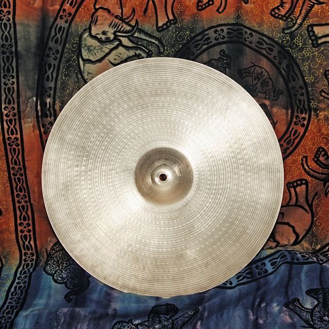 ビンテージ A Zildjian 16" 70年代 白抜 Thin Crash 楽器のドラム(スネア)の商品写真