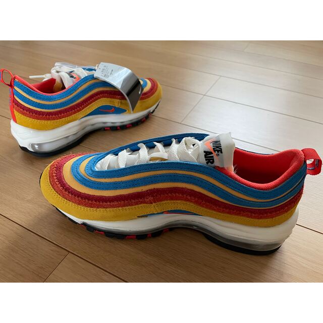 NIKE(ナイキ)のNIKE AIR MAX 97 SE レディースの靴/シューズ(スニーカー)の商品写真