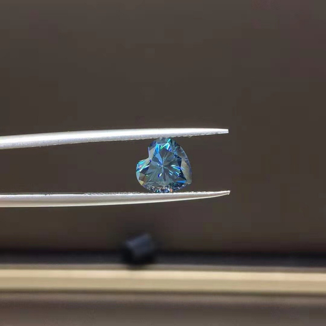 newカラー】モアサナイト ハート 1.0ct-