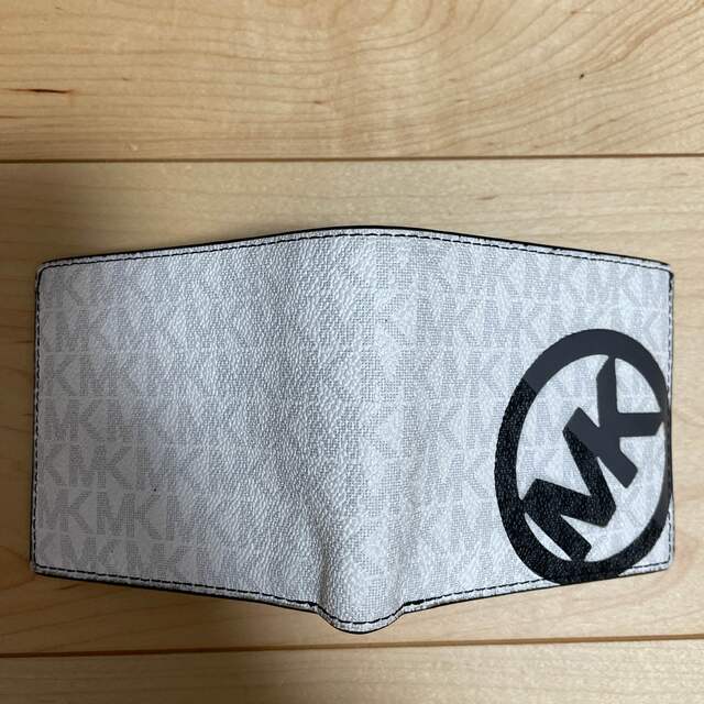 Michael Kors(マイケルコース)のMICHEAL KORS メンズ 二つ折り財布 ホワイト メンズのファッション小物(折り財布)の商品写真