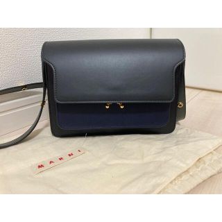 マルニ(Marni)のMARNI トランク　ミディアム　黒(ショルダーバッグ)