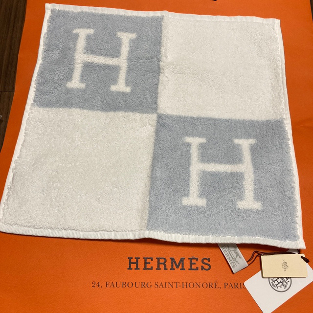 Hermes(エルメス)のHERMES エルメス　タオル　ハンカチ レディースのファッション小物(ハンカチ)の商品写真
