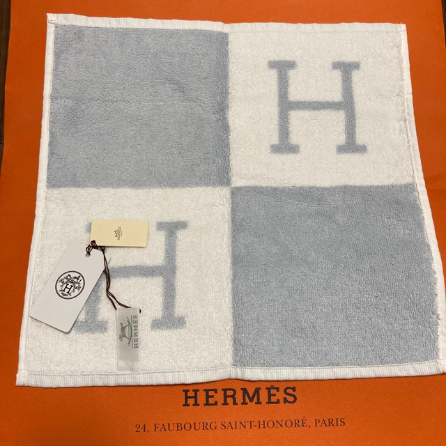 Hermes(エルメス)のHERMES エルメス　タオル　ハンカチ レディースのファッション小物(ハンカチ)の商品写真