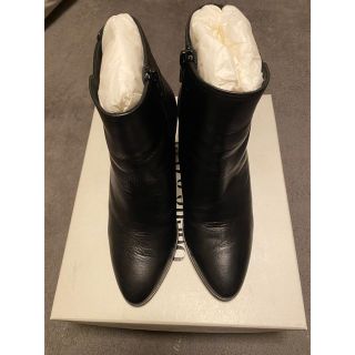 オデットエオディール(Odette e Odile)の美品　ショートブーツ(ブーツ)