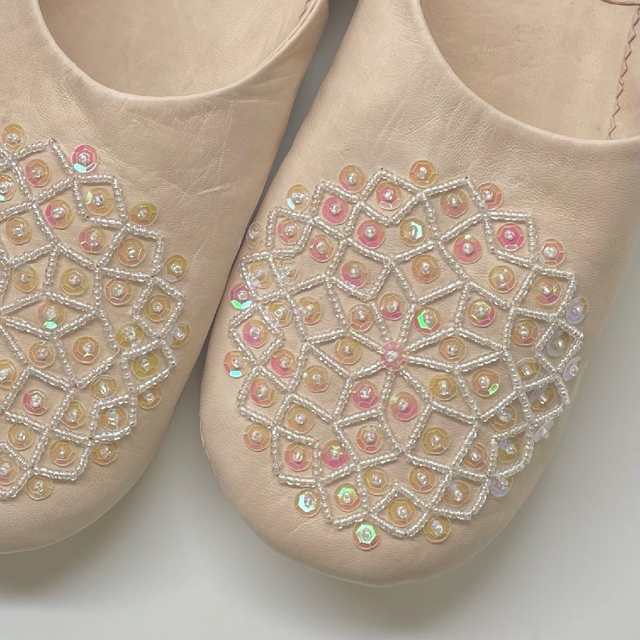 ２足組バブーシュ スリッパ ルームシューズ 室内履き 本革 モロッコ マラケシュ レディースの靴/シューズ(その他)の商品写真