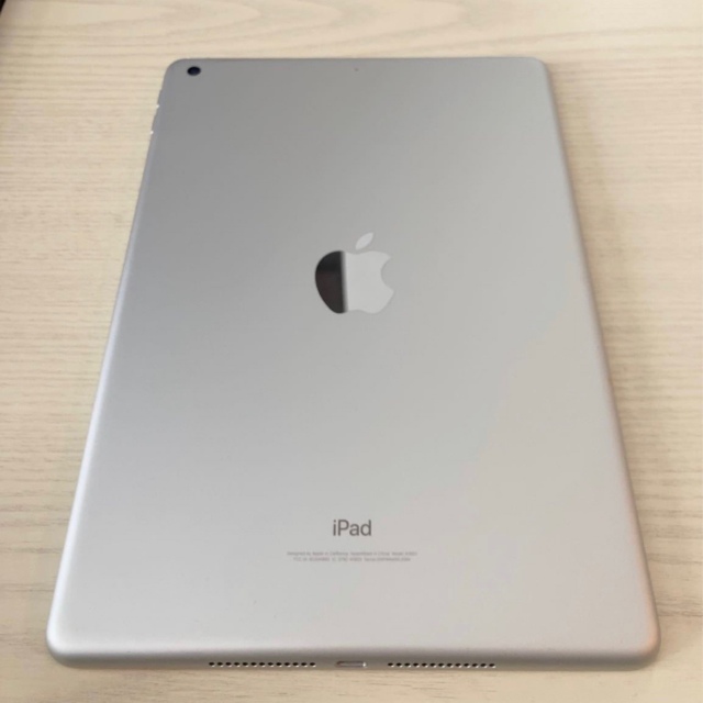 完動品iPad第6世代(A1893)本体128GBシルバーWi-Fiモデル送料込