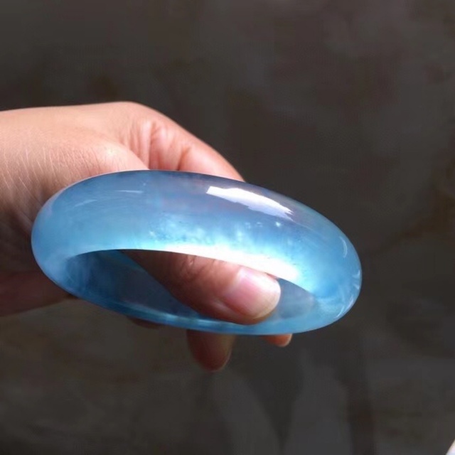 ⭐︎【天然】アクアマリン バングル 60mmの通販 by Rui|ラクマ