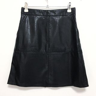 ザラ(ZARA)の【未使用品】ZARA 台形ミニ レザースカート(ミニスカート)