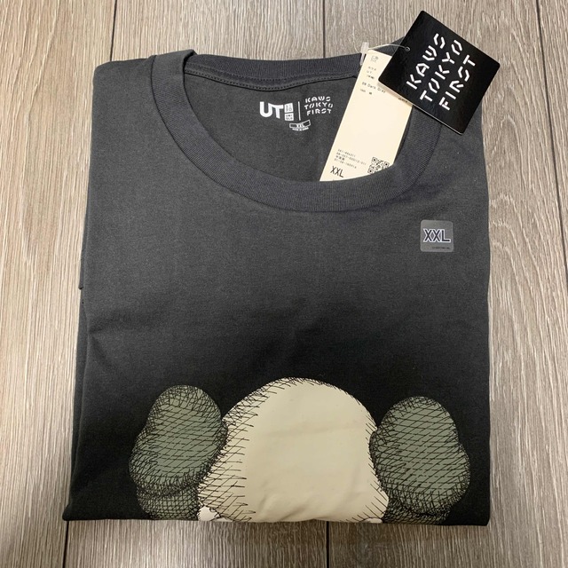 UNIQLO KAWS XXL UT コラボ Tシャツ