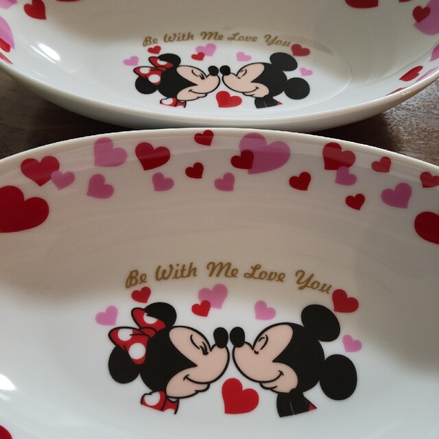 Disney(ディズニー)のディズニー　カレー皿　パスタ皿　２枚 インテリア/住まい/日用品のキッチン/食器(食器)の商品写真