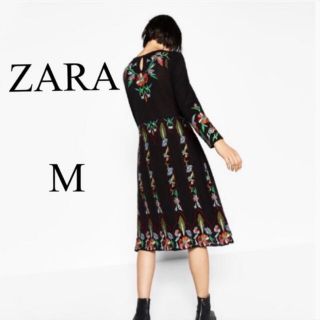 ZARA - ♔︎ZARA KNIT♔︎刺繍ワンピース【M】