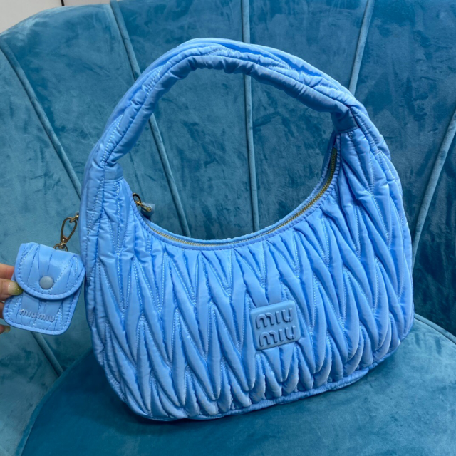 極美品】ミュウ ミュウ マテラッセ 2way オレンジ ラムレザー ギャザー 極美品】ミュウ ミュウ マテラッセ 2way オレンジ ラムレザー ギャザー