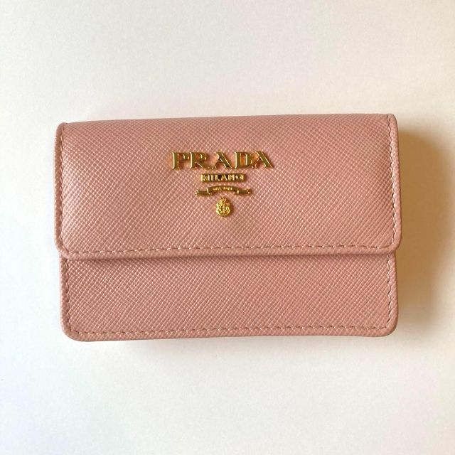 美品★ 希少なピンク★ PRADA プラダ 名刺入れ カードケース　定期入れ