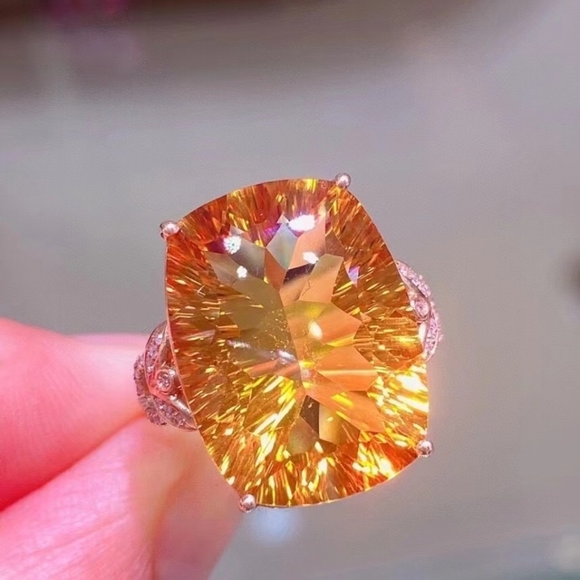 13.6ct 天然無処理　シトリン  ダイヤモンドリング　k18