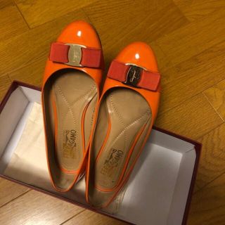 サルヴァトーレフェラガモ(Salvatore Ferragamo)のフェラガモ　パンプス(ハイヒール/パンプス)