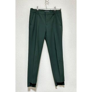 ザラ(ZARA)のZARAザラ　裾段差センタープレス　テーパードパンツ　ダークグリーン(カジュアルパンツ)