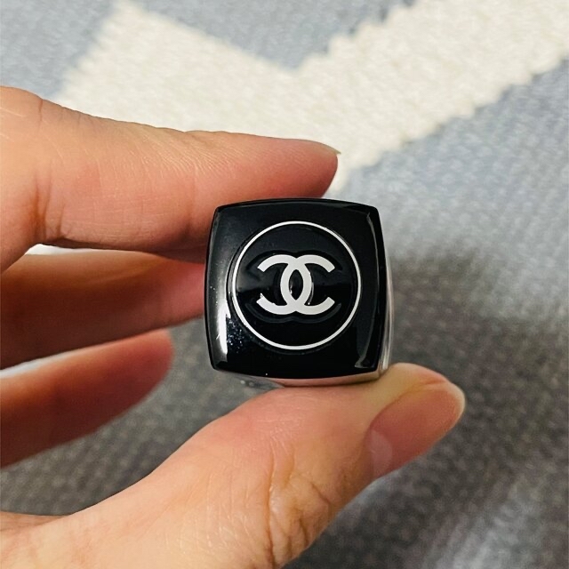 CHANEL(シャネル)のCHANEL ピンク　シルバーケース　レア コスメ/美容のベースメイク/化粧品(口紅)の商品写真