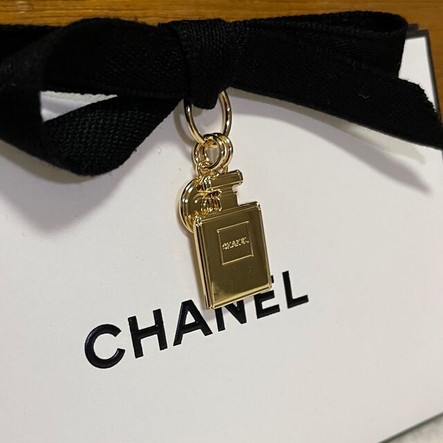 SALE/99%OFF】 CHANEL ホリデー 2022限定 コメットチャーム