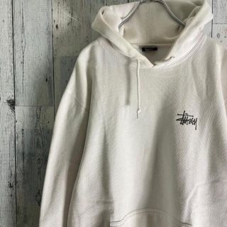 ステューシー(STUSSY)のsttusyストリートホワイトオーバーサイズ　パーカー(トレーナー/スウェット)