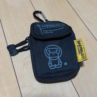 アベイシングエイプ(A BATHING APE)のBABY MILO by SANRIO カラビナ付き小物入れ(キャラクターグッズ)