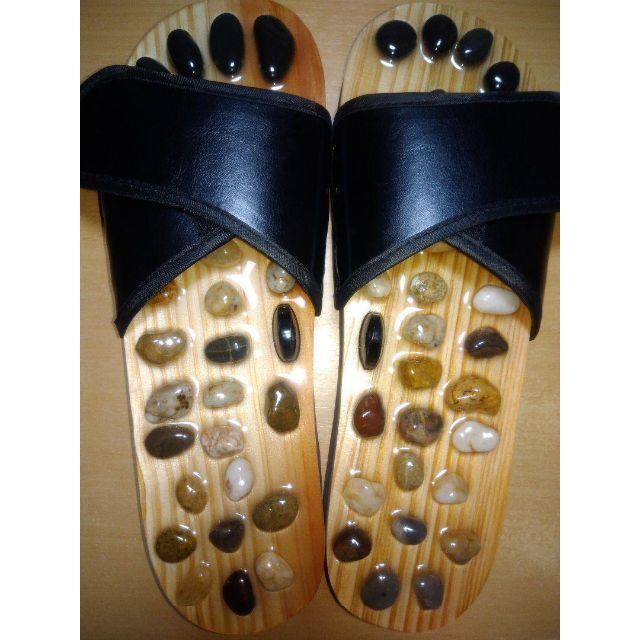 健康サンダル スリッパ 足つぼ 足裏 足ツボ 天然石 ブラック26.5-27cm メンズの靴/シューズ(サンダル)の商品写真
