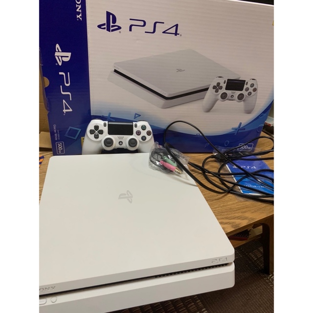 買い物代行 PlayStation®4 グレイシャー・ホワイト 500GB CUH-200