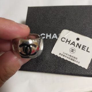 シャネル(CHANEL)の最終値下げ　CHANEL　ココマーク　ハート　シルバー✕黑　メタルリング 12号(リング(指輪))