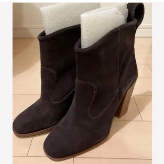 ザラ(ZARA)のZARA WOMAN ブラウン　スウェードショートブーツ　新品未使用　24(ブーツ)