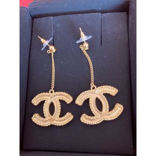 シャネル(CHANEL)のシャネル揺れるピアス新品(ピアス)