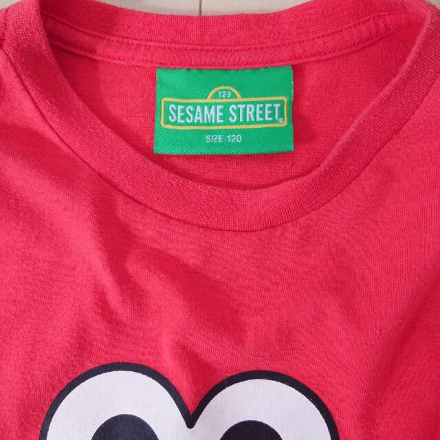 SESAME STREET(セサミストリート)のＴシャツ　エルモ　120センチ キッズ/ベビー/マタニティのキッズ服男の子用(90cm~)(Tシャツ/カットソー)の商品写真