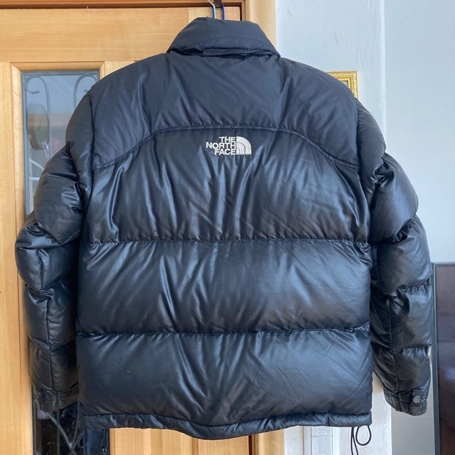 センターロゴ　THE NORTH FACE  ノースフェイス ヌプシ