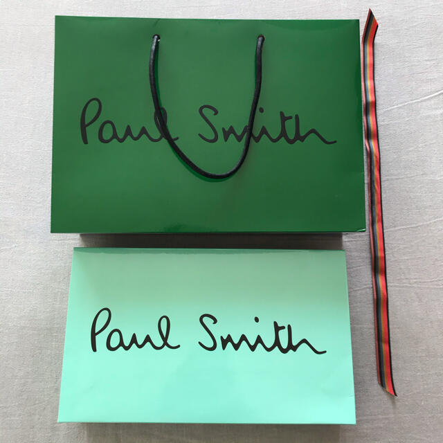 Paul Smith(ポールスミス)のPaul Smith 紙袋　内箱　リボン　ショッパー　プレゼントラッピング レディースのバッグ(ショップ袋)の商品写真