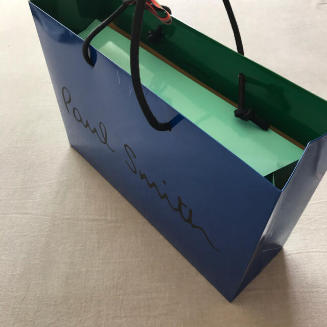 Paul Smith(ポールスミス)のPaul Smith 紙袋　内箱　リボン　ショッパー　プレゼントラッピング レディースのバッグ(ショップ袋)の商品写真