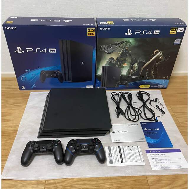 PlayStation4(プレイステーション4)のPS4 Pro FFⅦ REMAKE 同梱版 1TB エンタメ/ホビーのゲームソフト/ゲーム機本体(家庭用ゲーム機本体)の商品写真