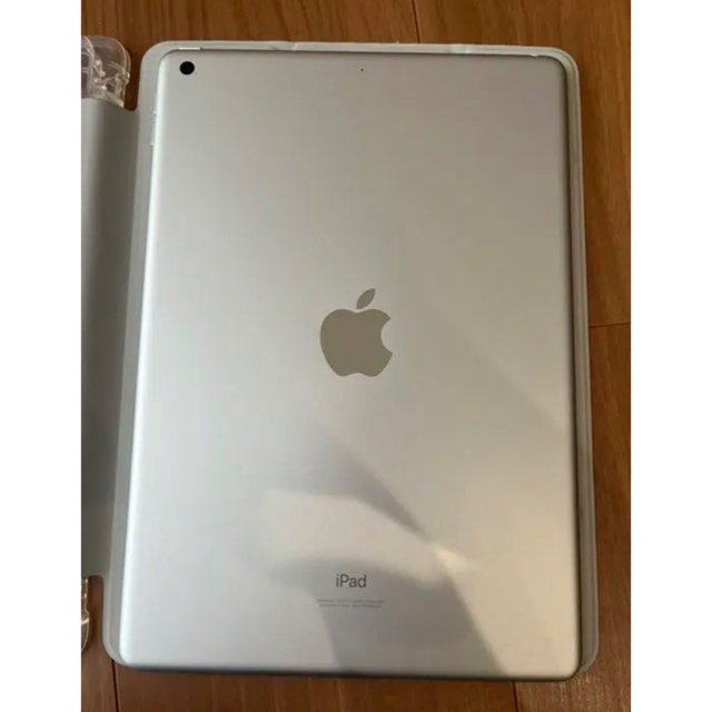 iPad 第9世代 64GB Wi-Fi シルバー アイパッド 1