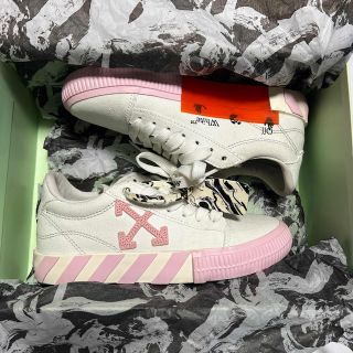 オフホワイト(OFF-WHITE)のOFF-WHITE スニーカー(スニーカー)