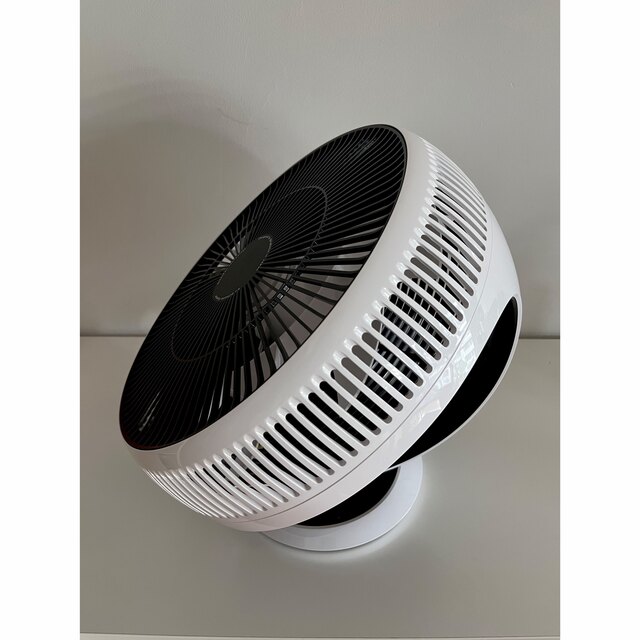 BALMUDA(バルミューダ)のバルミューダ サーキュレーター Green Fan EGF-3300-WK スマホ/家電/カメラの冷暖房/空調(サーキュレーター)の商品写真