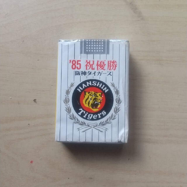 1985年 阪神タイガース 優勝限定タバコの通販 by 木曜クラブ's shop ...
