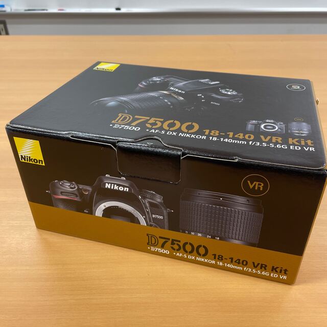 Nikon デジタル一眼レフカメラ D7500 18-140 VR レンズキット