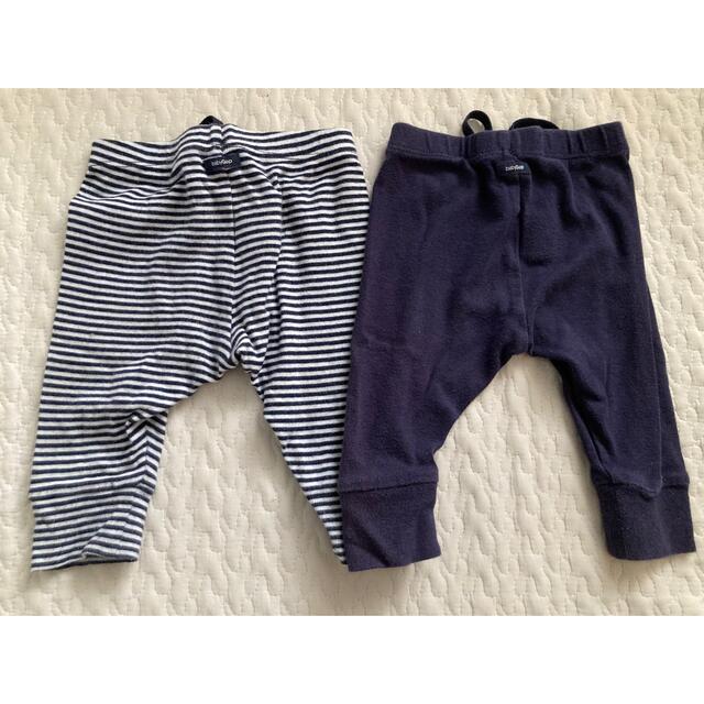 babyGAP(ベビーギャップ)のbaby GAP 長ズボン　60cm 2枚セット キッズ/ベビー/マタニティのベビー服(~85cm)(パンツ)の商品写真