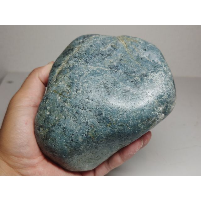 濃青 2.1kg 翡翠 ヒスイ 翡翠原石 原石 鉱物 鑑賞石 自然石 誕生石水石