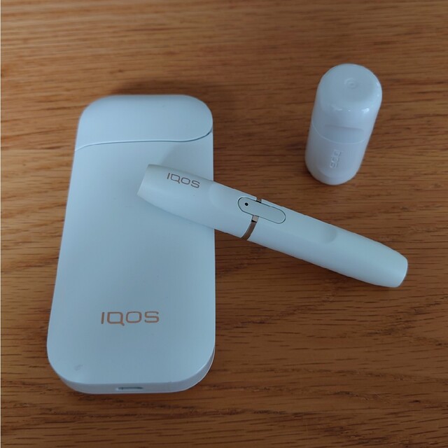 IQOS(アイコス)のiQOS2.4 メンズのファッション小物(タバコグッズ)の商品写真