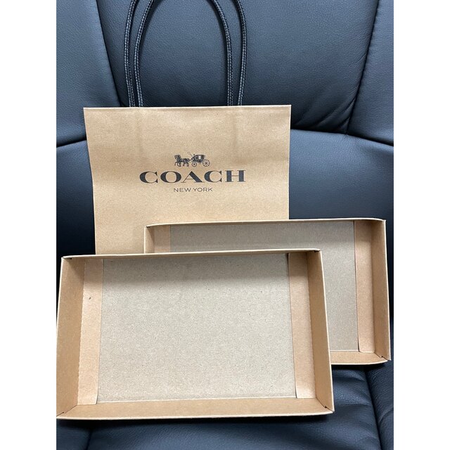 COACH(コーチ)の【セット販売可能】COACH 専用箱＋紙袋セット レディースのバッグ(ショップ袋)の商品写真