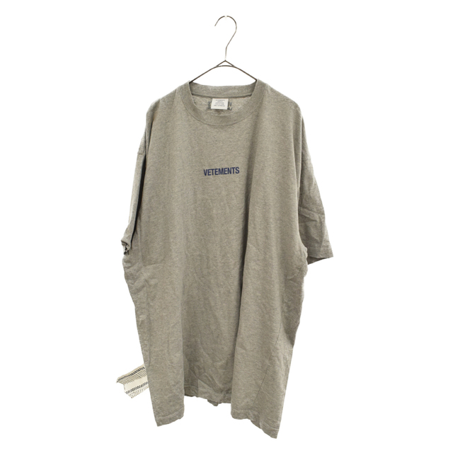 VETEMENTS(ヴェトモン)のVETEMENTS ヴェトモン 22SS Logo Label Tee UE52TR120G ロゴラベル Tシャツ 半袖カットソー ロゴプリント オーバーサイズ メンズのトップス(Tシャツ/カットソー(半袖/袖なし))の商品写真