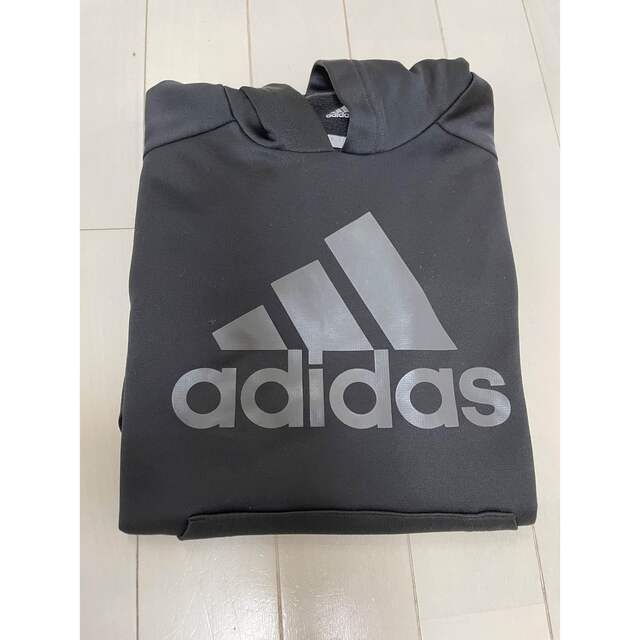 adidas(アディダス)のアディダススウェット キッズ/ベビー/マタニティのキッズ服男の子用(90cm~)(ジャケット/上着)の商品写真