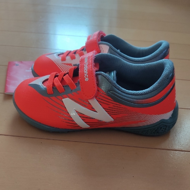 New Balance(ニューバランス)のnew balance サッカーシューズ  17.0cm スポーツ/アウトドアのサッカー/フットサル(シューズ)の商品写真