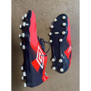 UMBRO - サッカースパイク アンブロ アクセレイタープロ 28cmの通販 by