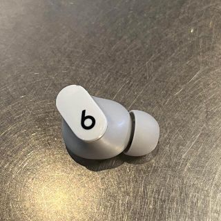 ビーツバイドクタードレ(Beats by Dr Dre)のBeats Studio Buds White 右耳(ヘッドフォン/イヤフォン)