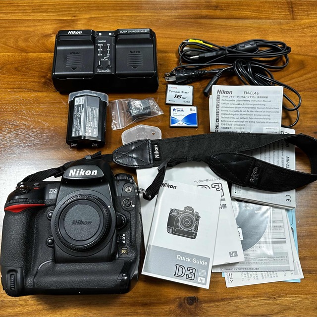 現品限り一斉値下げ!】 - Nikon Nikon EN-EL4a ボディMH-22 D3
